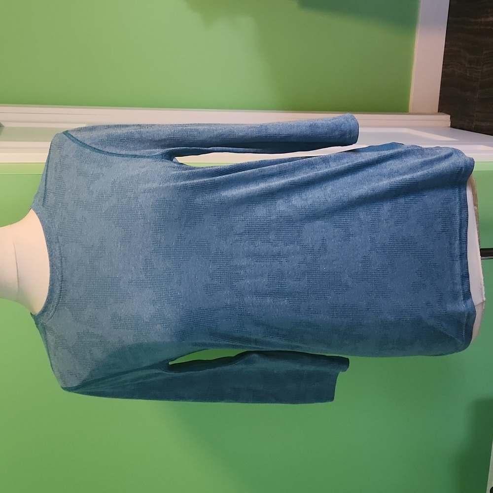 Under Armour Heatgear 3/4 sleeve blue top